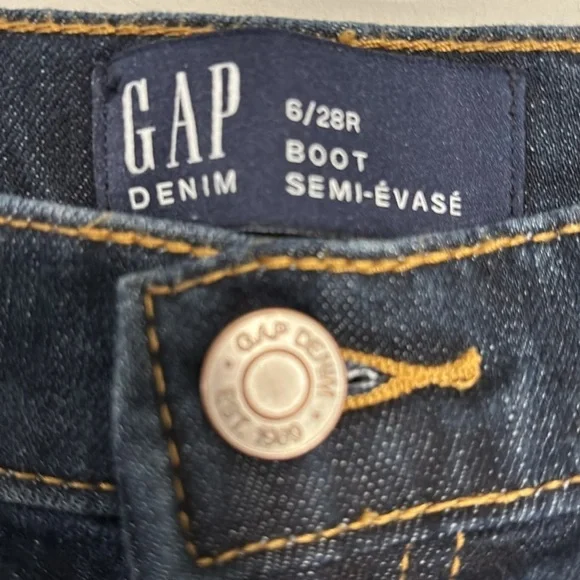 Gap Dark Wash Boot Cut Raw Hem Denim Jeans Size 6/28 Regular - Picture 7 of 13